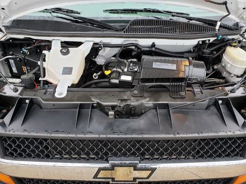 Used 2016 Chevrolet Express 3500 LT w/ LT Preferred Equipment Group image 26