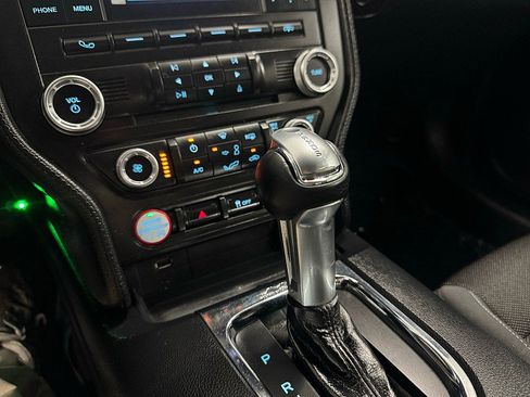 Used 2015 Ford Mustang Convertible w/ Equipment Group 051A RWD image 18