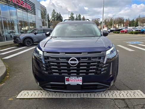 New 2026 Nissan Pathfinder SV image 2