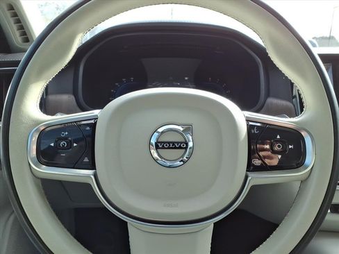 Used 2022 Volvo S90 B6 Inscription w/ Advanced Package image 27