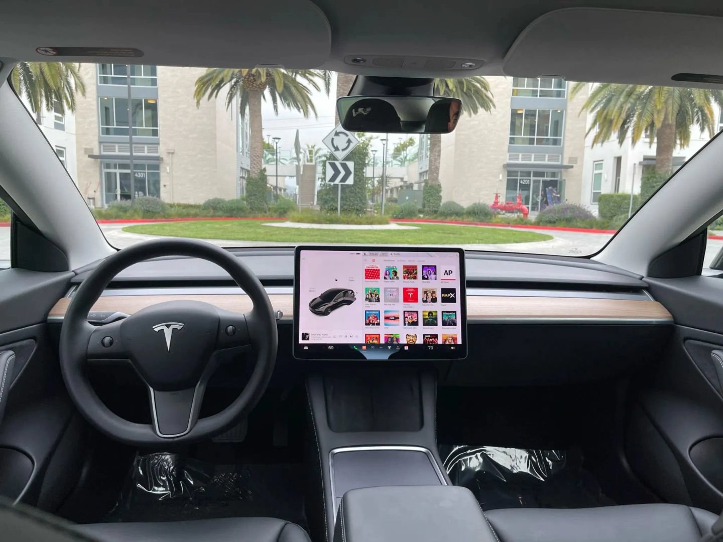 Used 2023 Tesla Model 3 Standard Range RWD image 6