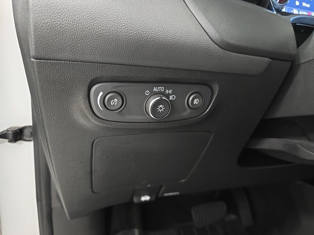 Used 2023 Buick Encore GX Preferred w/ Cold Weather Comfort Package AWD/4WD image 25
