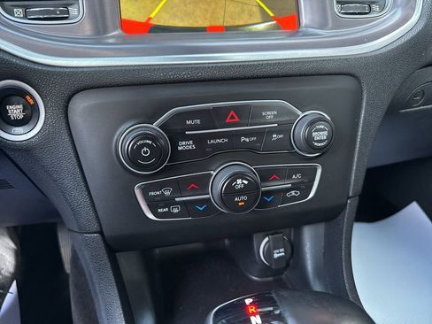Used 2019 Dodge Charger Scat Pack w/ Navigation & Travel Group image 34