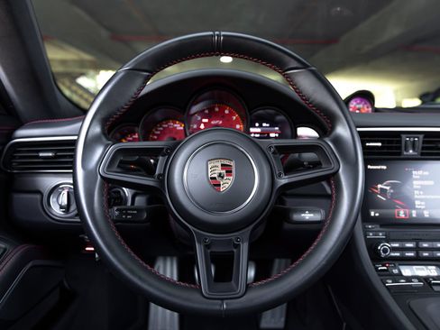 Certified 2019 Porsche 911 GT3 RWD image 29