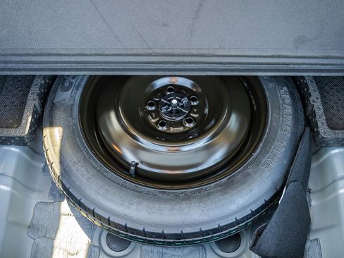 New 2026 Kia Sportage EX FWD image 12