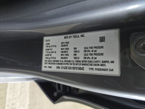 Used 2025 Tesla Model 3 Long Range image 34