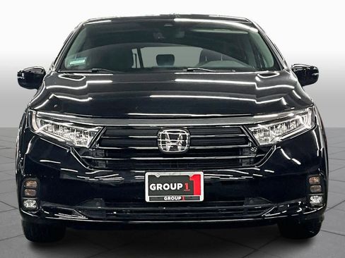 Used 2024 Honda Odyssey EX-L image 3