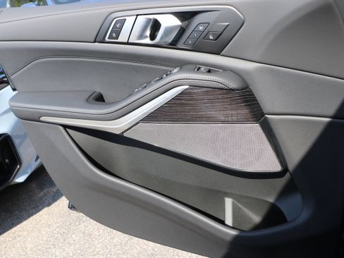 Used 2026 BMW X5 M60i AWD/4WD image 26