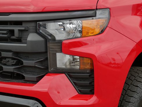 Certified 2024 Chevrolet Silverado 1500 Custom Trail Boss w/ Turbomax Blackout Package AWD/4WD image 16