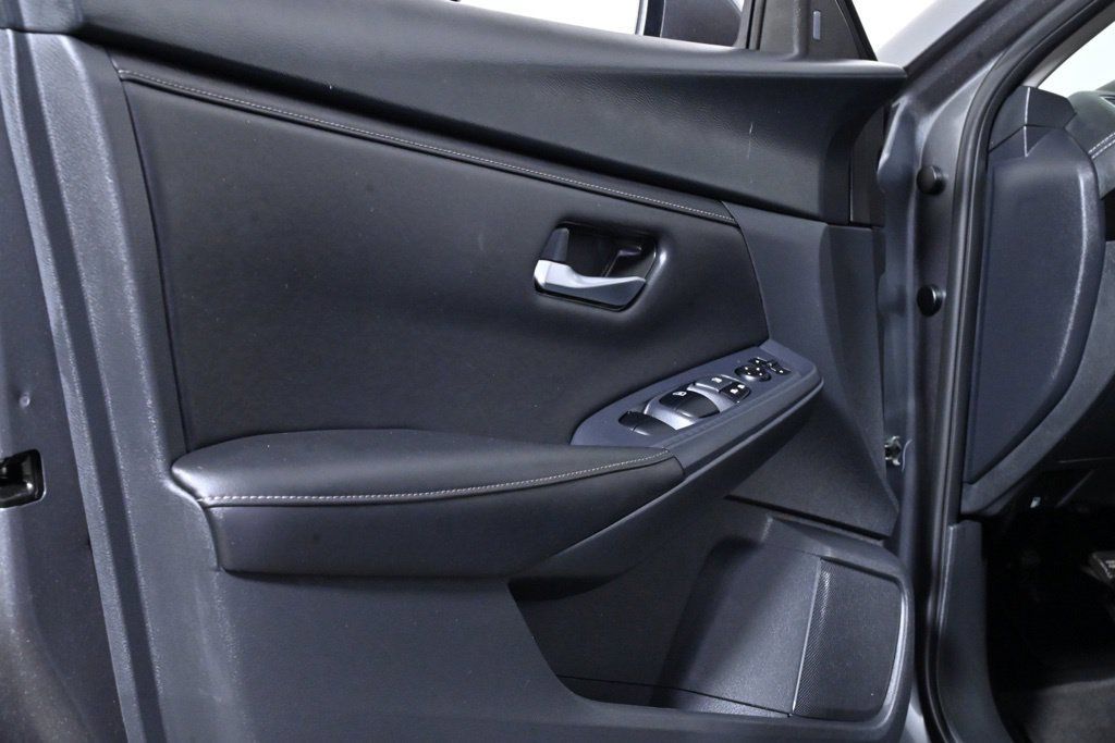 Used 2023 Nissan Sentra SV w/ All-Weather Package FWD image 31