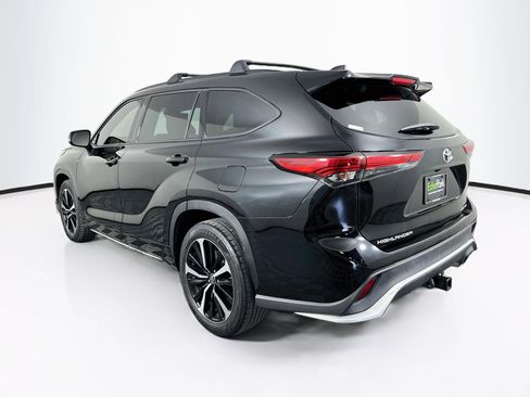 Used 2021 Toyota Highlander XSE AWD/4WD image 5