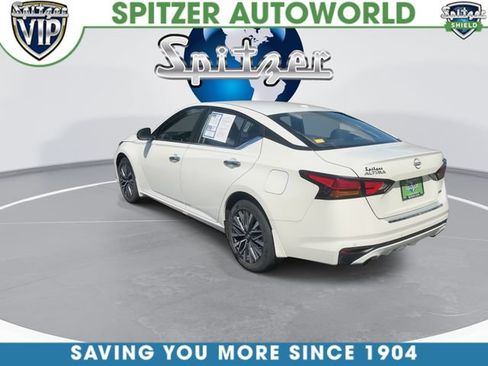 Used 2023 Nissan Altima 2.5 SV w/ SV Premium Package AWD/4WD image 8