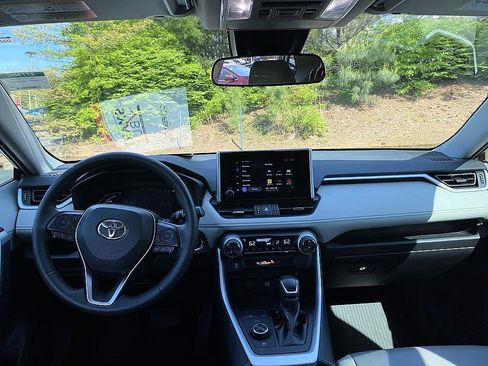 Certified 2023 Toyota RAV4 XLE Premium image 19