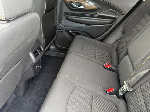 Used 2021 GMC Terrain SLE w/ Driver Convenience Package image 16