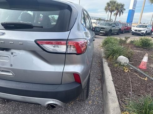 Used 2022 Ford Escape S image 22