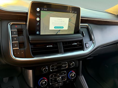 Used 2022 Chevrolet Tahoe LT w/ Luxury Package image 13