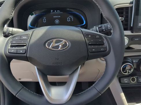 New 2026 Hyundai Venue SEL image 24