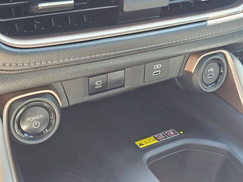 Used 2025 Toyota Grand Highlander AWD Hybrid image 30