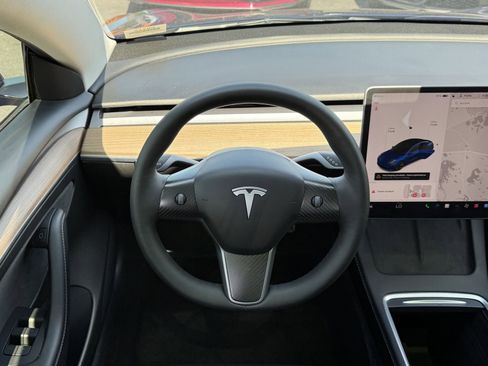 Used 2021 Tesla Model 3 Standard Range RWD image 15