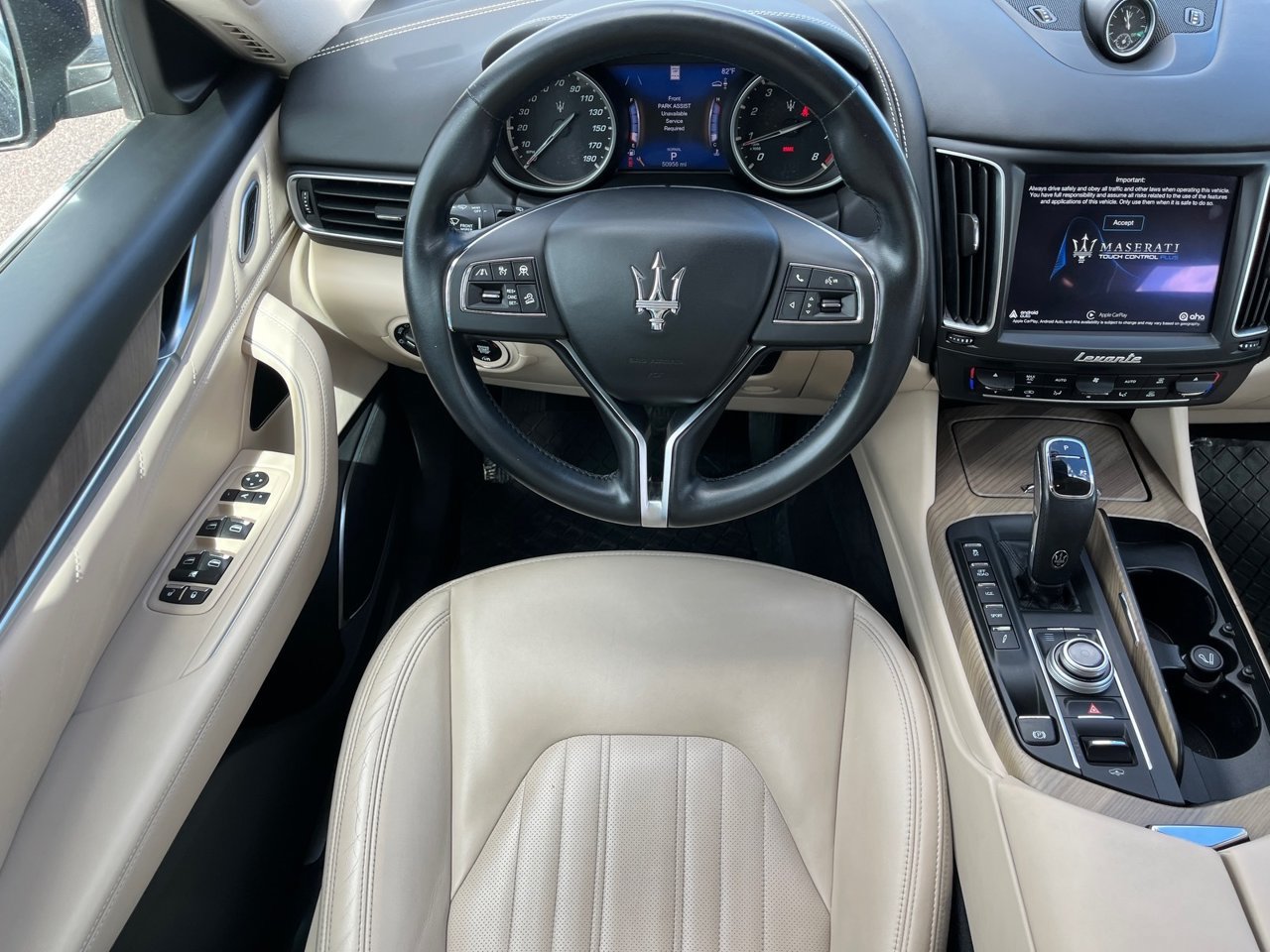 Used 2019 Maserati Levante GranLusso AWD/4WD image 13