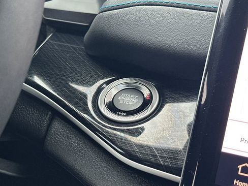 Used 2023 Jeep Grand Cherokee Trailhawk w/ Advanced Protech Group II image 22