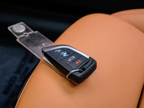 Used 2025 BMW M440i RWD image 64