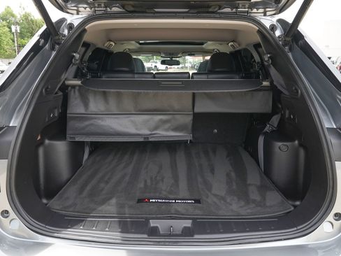 Used 2024 Mitsubishi Outlander SE FWD image 8