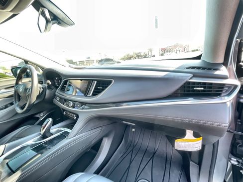 Used 2021 Buick Enclave Essence w/ Sound and Sites Package image 29