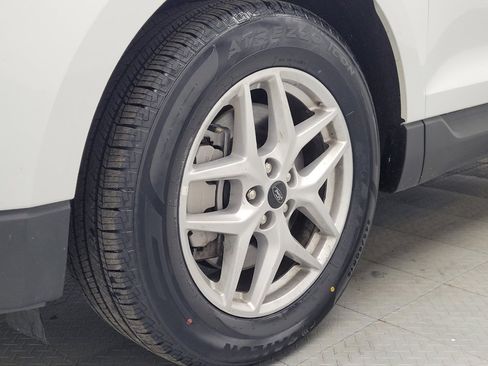 Used 2024 Ford Edge SEL image 31