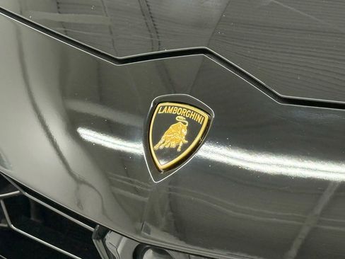 Used 2021 Lamborghini Urus image 8