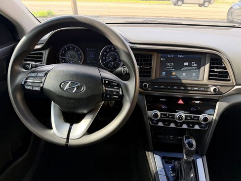 Used 2020 Hyundai Elantra SEL w/ Cargo Package (C1) image 17