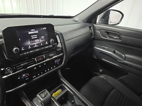 Used 2023 Nissan Pathfinder Rock Creek image 25