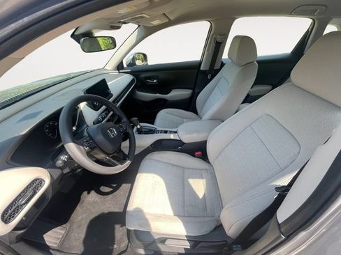 Used 2025 Honda HR-V LX image 9