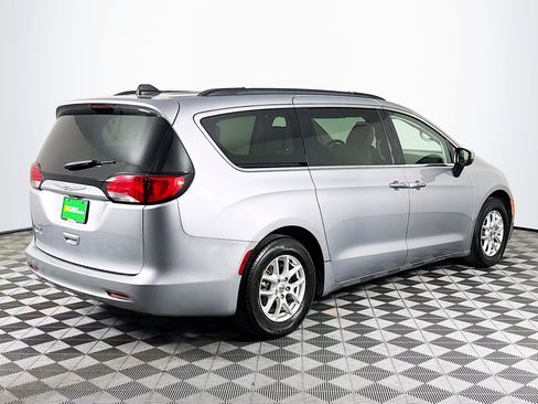Used 2021 Chrysler Voyager Lxi FWD image 10