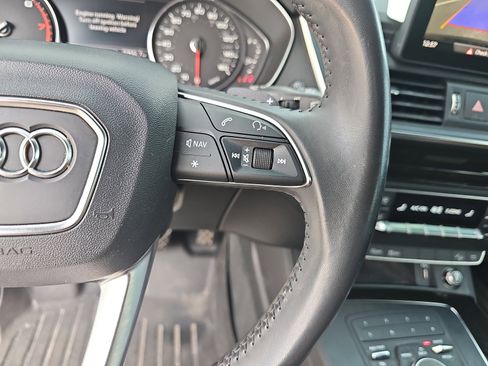 Used 2019 Audi Q5 2.0T Premium w/ Convenience Package AWD/4WD image 19