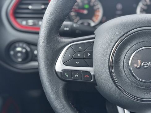 Used 2019 Jeep Renegade Trailhawk w/ Cold Weather Group II image 22