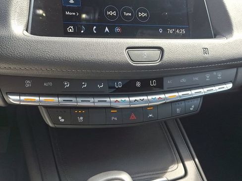 Used 2019 Cadillac XT4 Premium Luxury AWD/4WD image 12