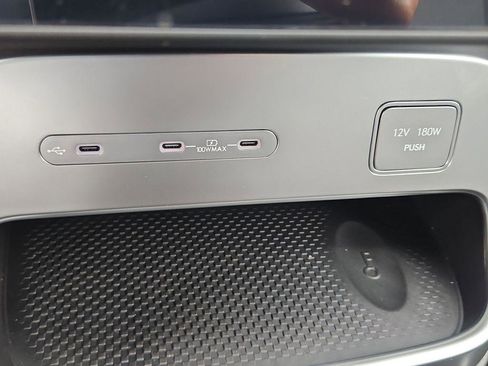 New 2026 Hyundai Ioniq 9 SE image 12