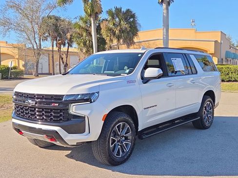 Certified 2024 Chevrolet Suburban Z71 image 2