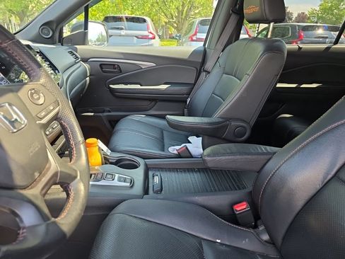 Used 2023 Honda Passport TrailSport image 23