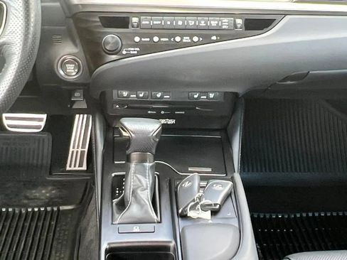 Used 2019 Lexus ES 350 F Sport w/ Accessory Package image 11