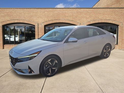 Certified 2023 Hyundai Elantra Limited image 8