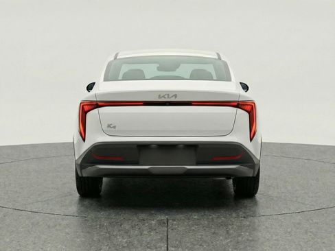 Used 2025 Kia K4 FWD image 7