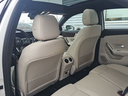 Certified 2022 Mercedes-Benz A 220 4MATIC image 11