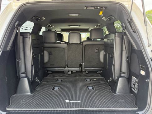 Used 2021 Lexus LX 570 4WD w/ Inspiration Series #2 image 33