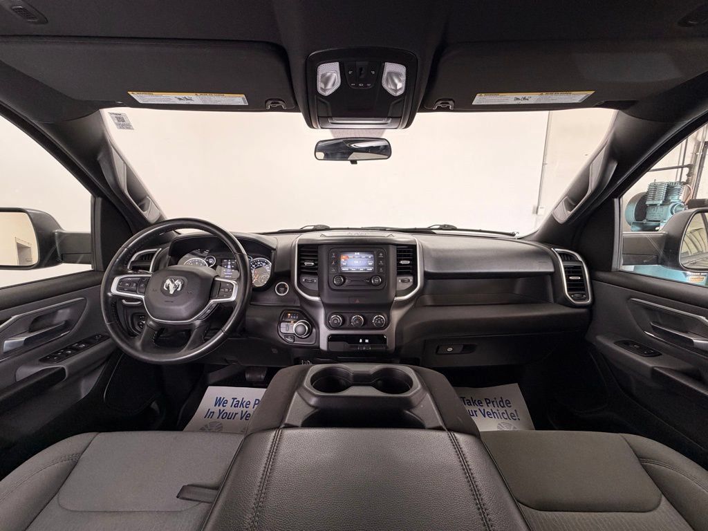 Used 2022 RAM 1500 Big Horn AWD/4WD image 11