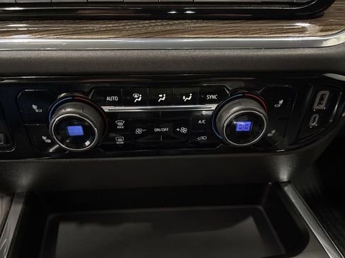 Used 2023 Chevrolet Silverado 1500 LT Trail Boss w/ Protection Package AWD/4WD image 19