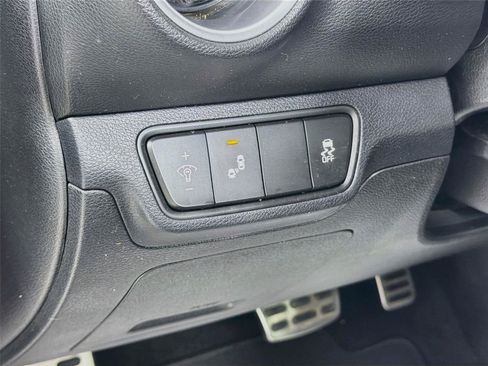 Used 2022 Kia Forte GT-Line w/ GT-Line Premium Package FWD image 10