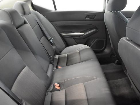 Used 2025 Nissan Altima 2.5 SV FWD image 17