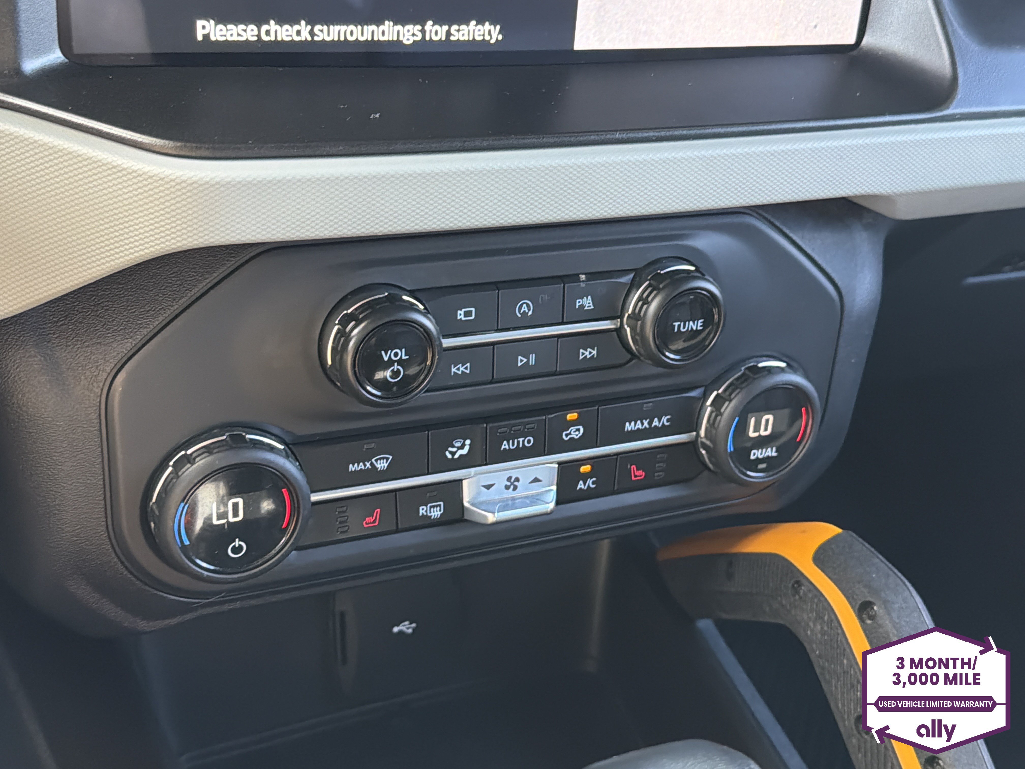 Used 2023 Ford Bronco Badlands w/ Sasquatch Package AWD/4WD image 25